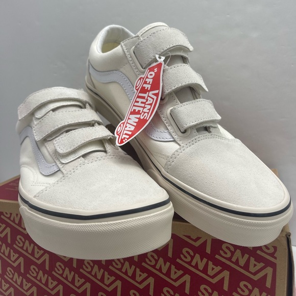 Vans Mn Cream Vans Old Skool Velcro 
Marshmallow/Turtledove
VN0A3D29R2S Sneakers - Picture 3 of 16